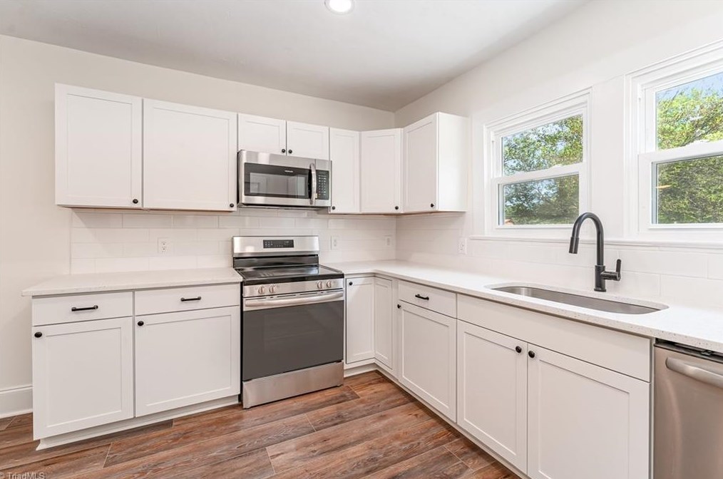 4 Culbreth Ave, Thomasville NC  27360-2914 exterior