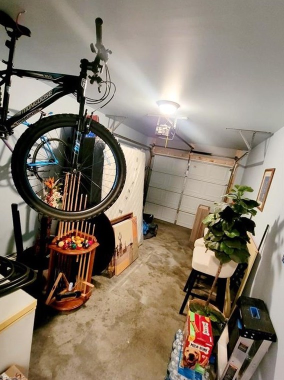 517 Song Sparrow Ln, Greensboro NC  27409-9148 exterior