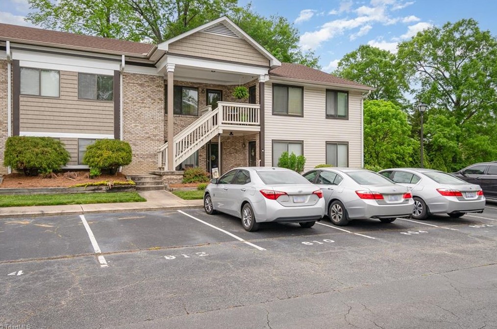 812 English Ct, Trinity, NC 27370