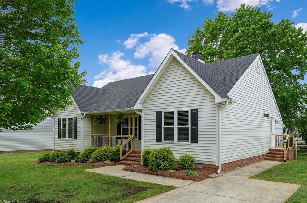 7005 Chaftain Pl, Greensboro, NC 27410