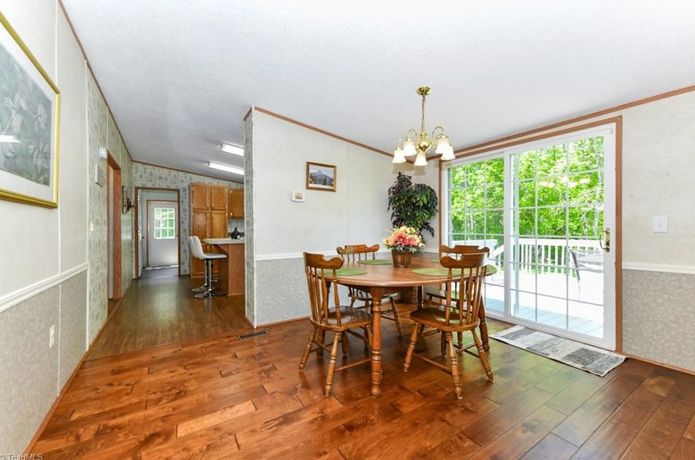 1323 Denny Rd, King NC  27021-8315 exterior