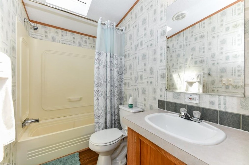 1323 Denny Rd, King NC  27021-8315 exterior