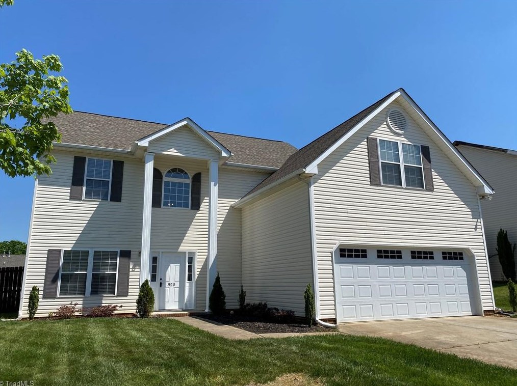 820 Pecan Ridge Cir, Kernersville, NC 27284