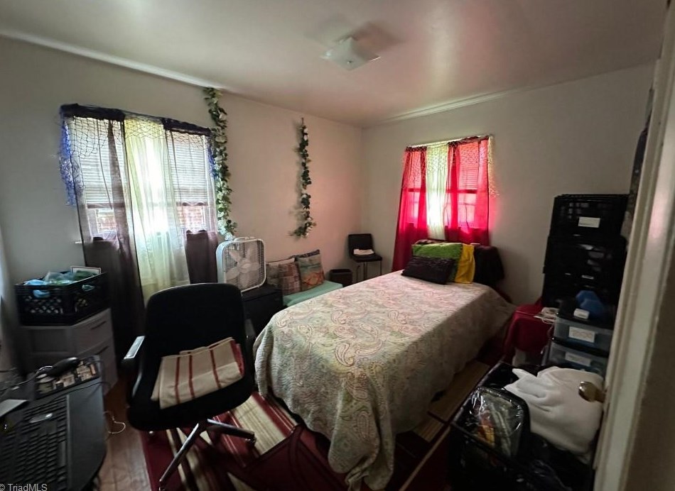 1702 Eastwood Ave, Greensboro NC  27406-3940 exterior