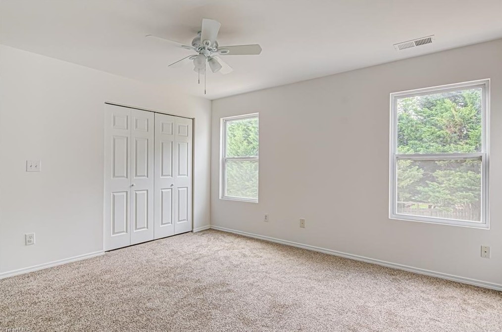 4425 Vernon Cir, Kernersville NC  27284-0132 exterior