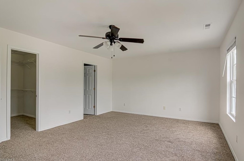 4425 Vernon Cir, Kernersville NC  27284-0132 exterior