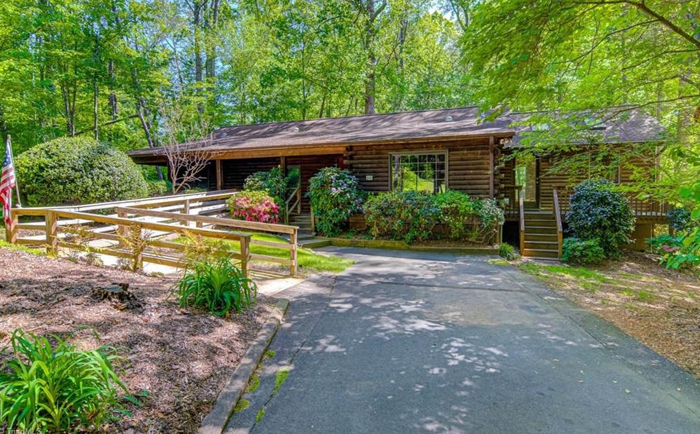 609 Sumac Ln, Lewisville, NC 27023