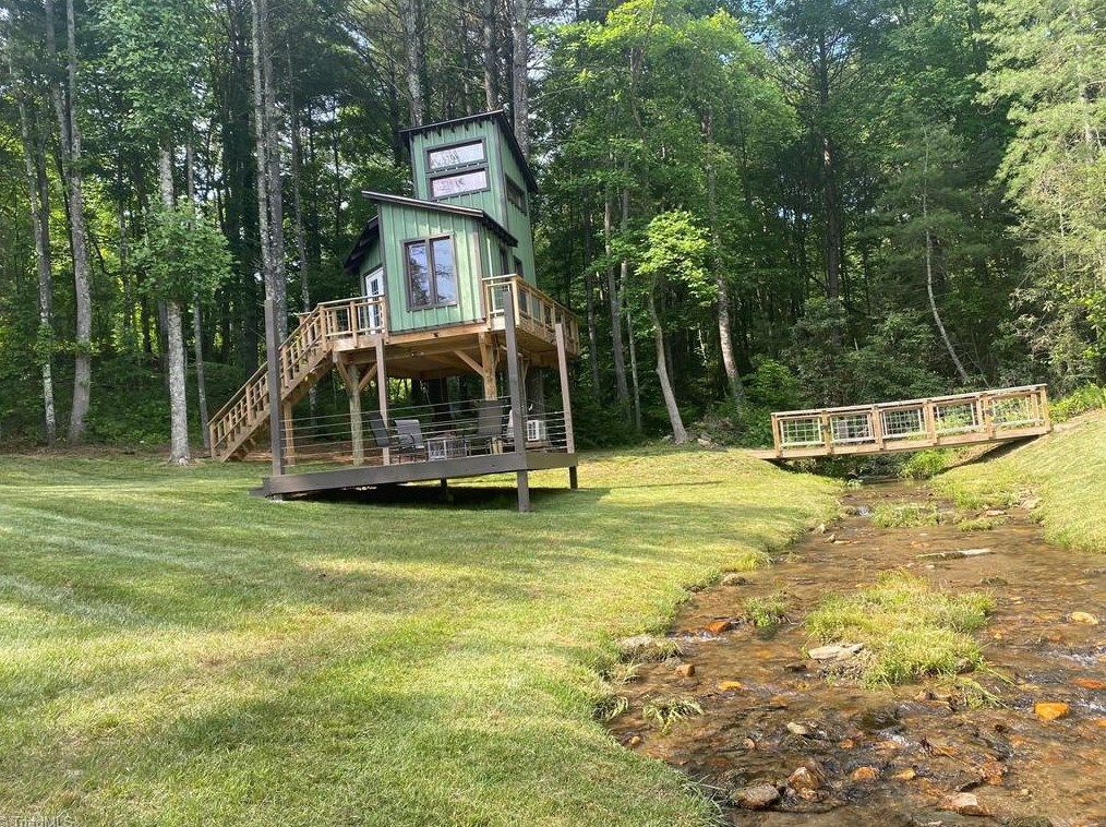 424 Timber Rdg, Wilbar NC  28651-8240 exterior