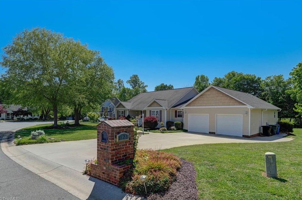 1822 Sonja Ct, Graham, NC 27253