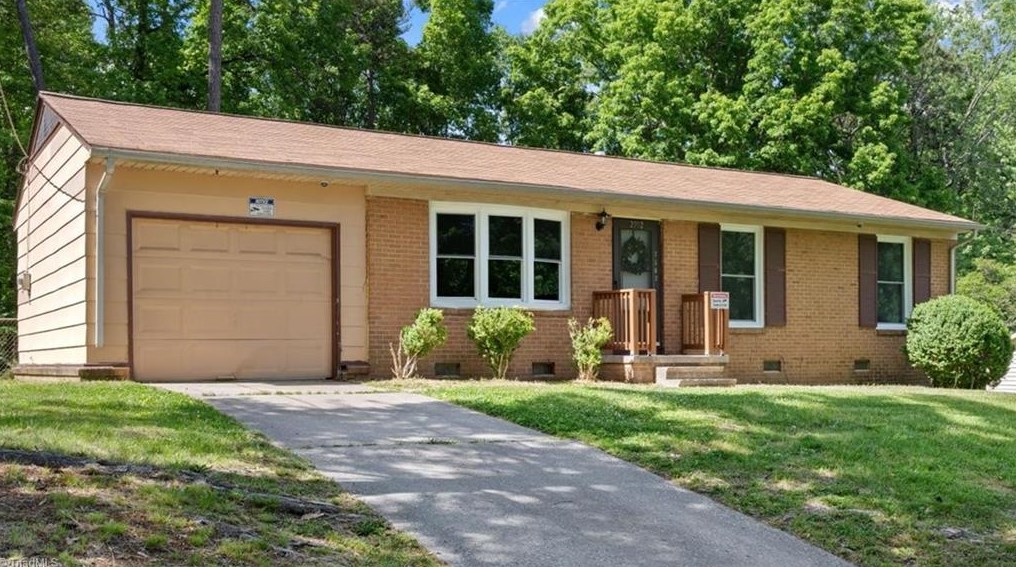 2502 Denver Dr, Greensboro, NC 27406