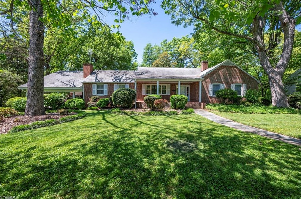 160 Pennsylvania Ave, Winston Salem, NC 27104-3032