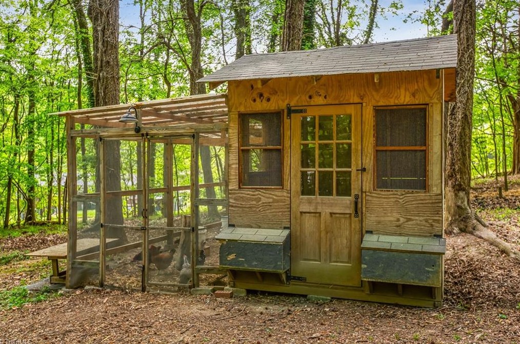 1413 Wiley Lewis Rd, Greensboro NC  27406-9597 exterior