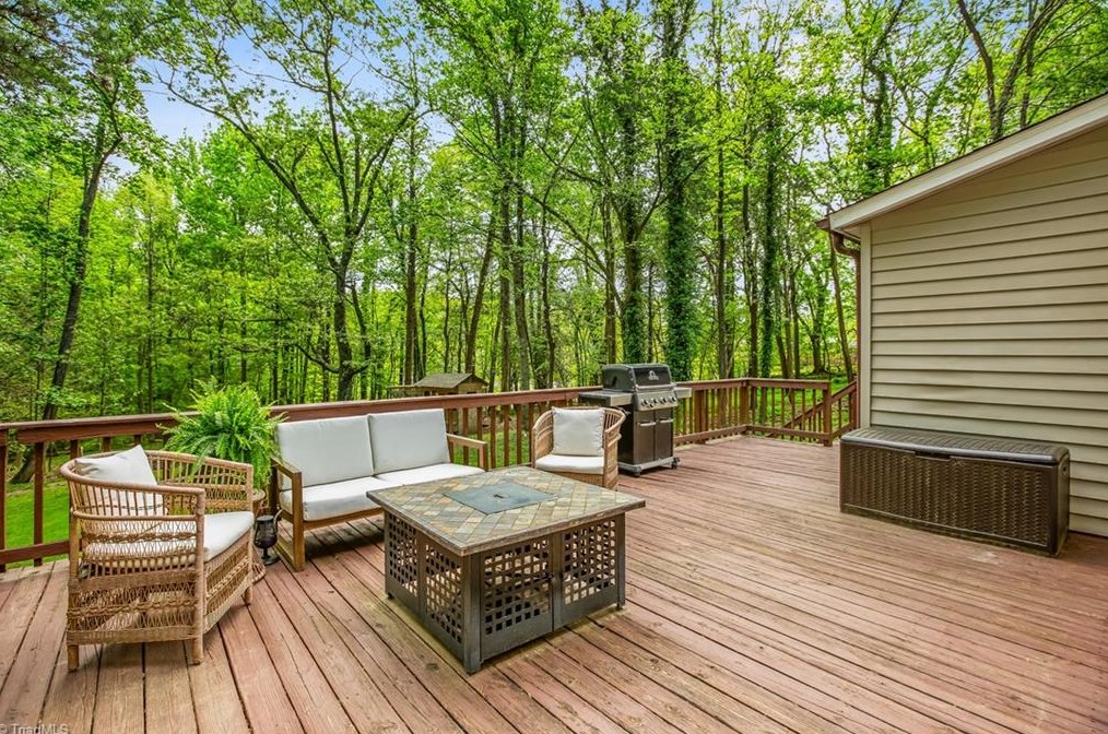 1413 Wiley Lewis Rd, Greensboro NC  27406-9597 exterior