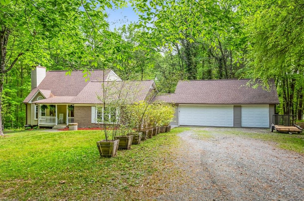 1413 Wiley Lewis Rd, Greensboro, NC 27406