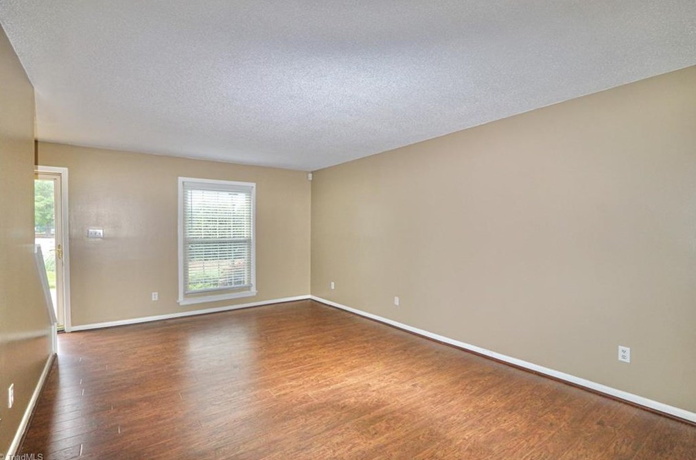 151 Turnwood Ln, Winston Salem, NC 27104-3434