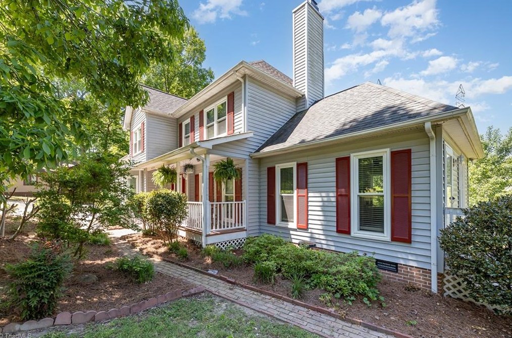 6200 Rustic Wood Ln, Pleasant Gdns, NC 27313-9538