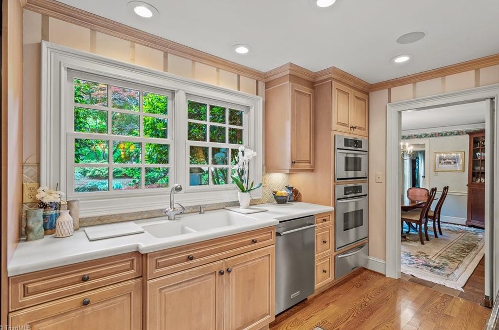 3521 Buena Vista Rd, Winston Salem NC  27106-5736 exterior