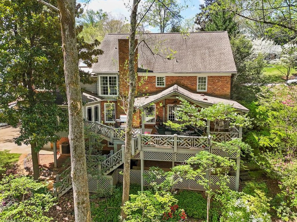 3521 Buena Vista Rd, Winston Salem NC  27106-5736 exterior