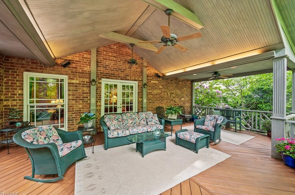 3521 Buena Vista Rd, Winston Salem NC  27106-5736 exterior