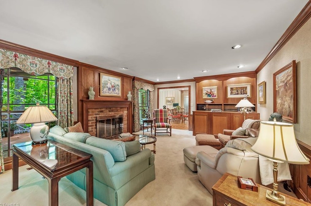 3521 Buena Vista Rd, Winston Salem NC  27106-5736 exterior