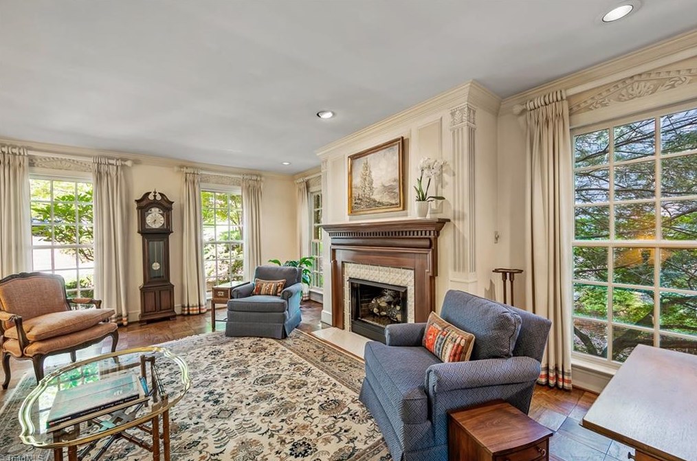 3521 Buena Vista Rd, Winston Salem NC  27106-5736 exterior