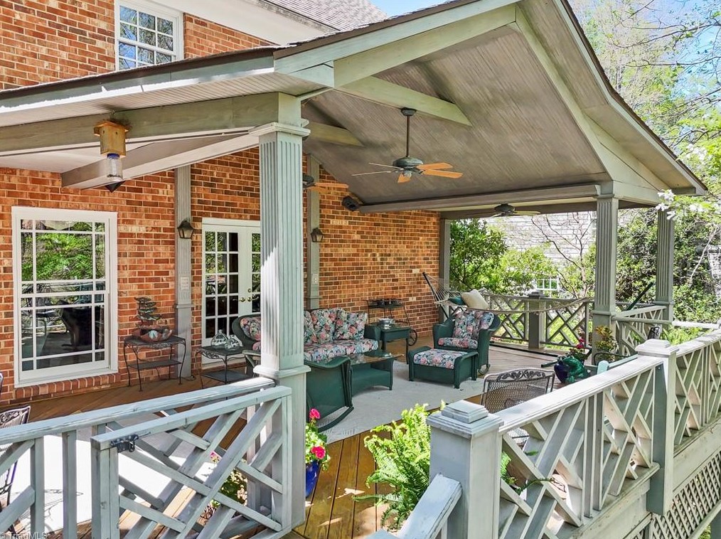 3521 Buena Vista Rd, Winston Salem NC  27106-5736 exterior