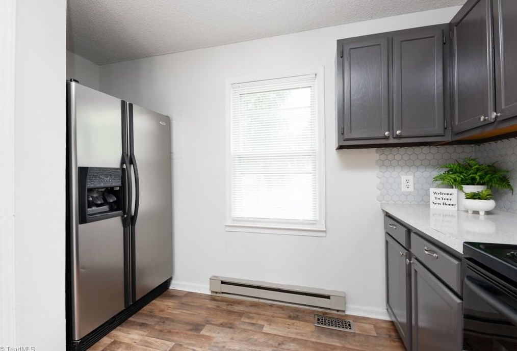 1611 Upland Dr, Greensboro NC  27405-5028 exterior