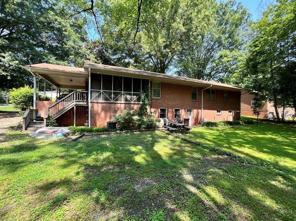 5231 Silas Creek Pkwy, Winston Salem, NC 27106-5625