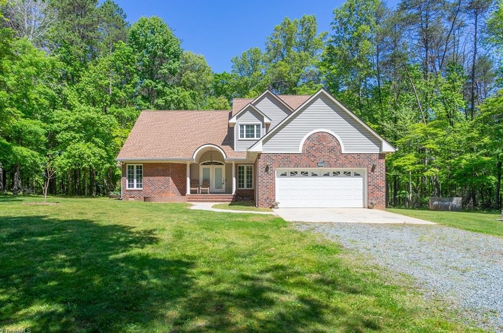 1368 Nc Highway 61, Whitsett, NC 27377-9774