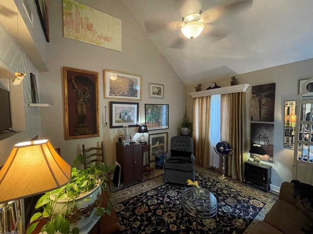 570 Brookside Ct, Kernersville NC  27284-3320 exterior