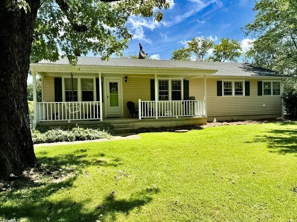 1501 Poplar Springs Rd, Elkin NC 28621-6101 exterior