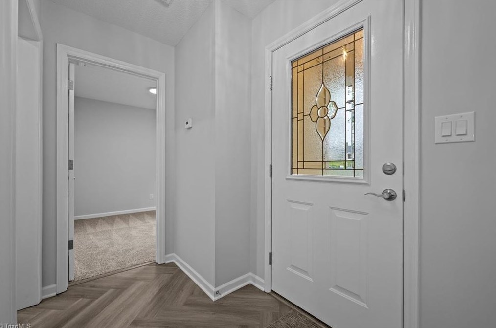 610 Merlin Ct, Burlington, NC 27215