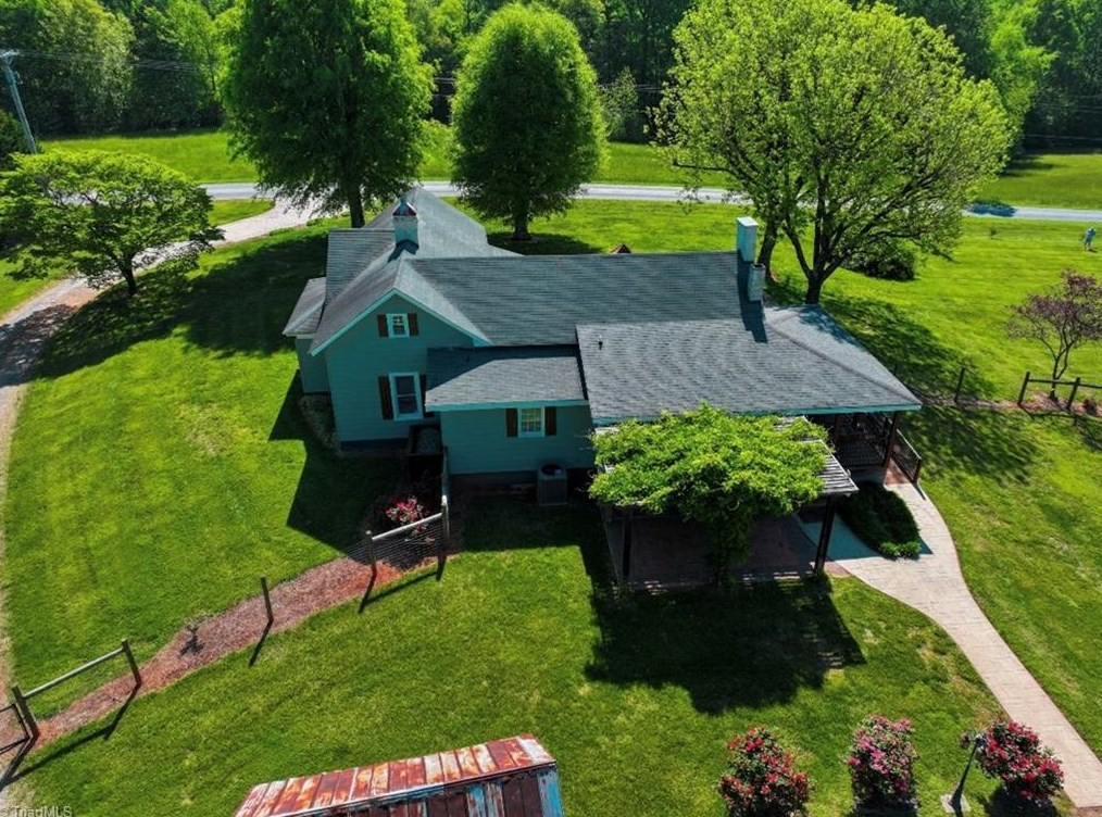 2742 Simpson Mill Rd, Mount Airy, NC 27030