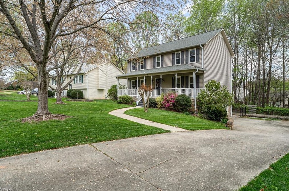 4217 Yeaton Glen Cir, Winston Salem, NC 27107