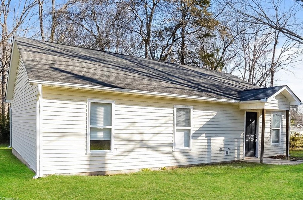 148 Athens Dr, Winston Salem, NC 27105-2202