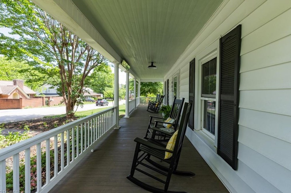 907 Trogdon St, North Wilkesboro NC  28659-3629 exterior
