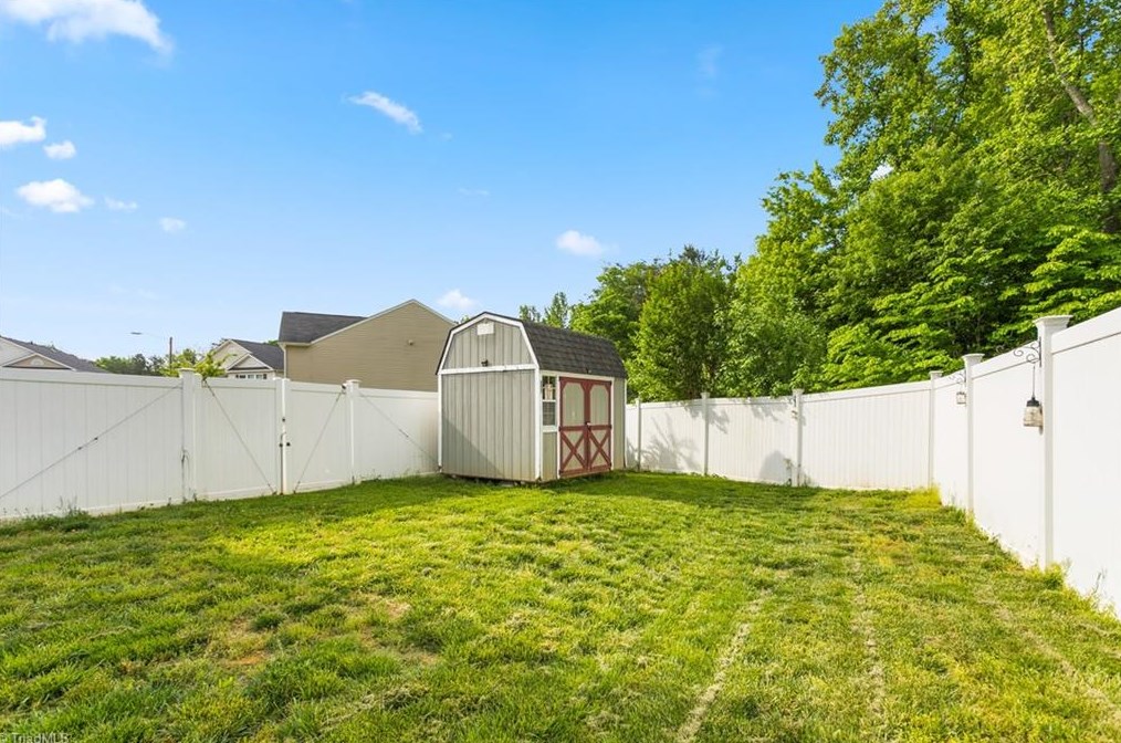 2024 Buckminster Dr, Whitsett NC 27377-9351 exterior