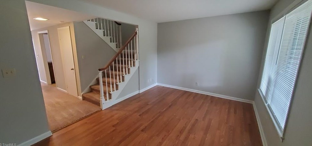 1453 Brookwood Dr, Winston Salem, NC 27106