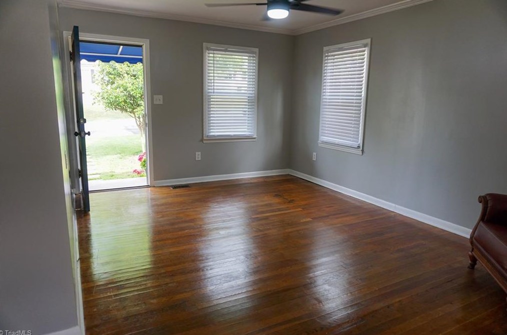 912 Portland St, Greensboro NC  27403-2939 exterior