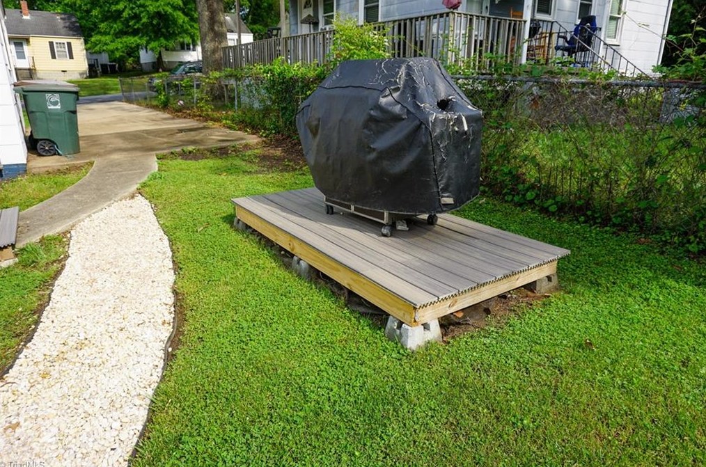 912 Portland St, Greensboro NC  27403-2939 exterior