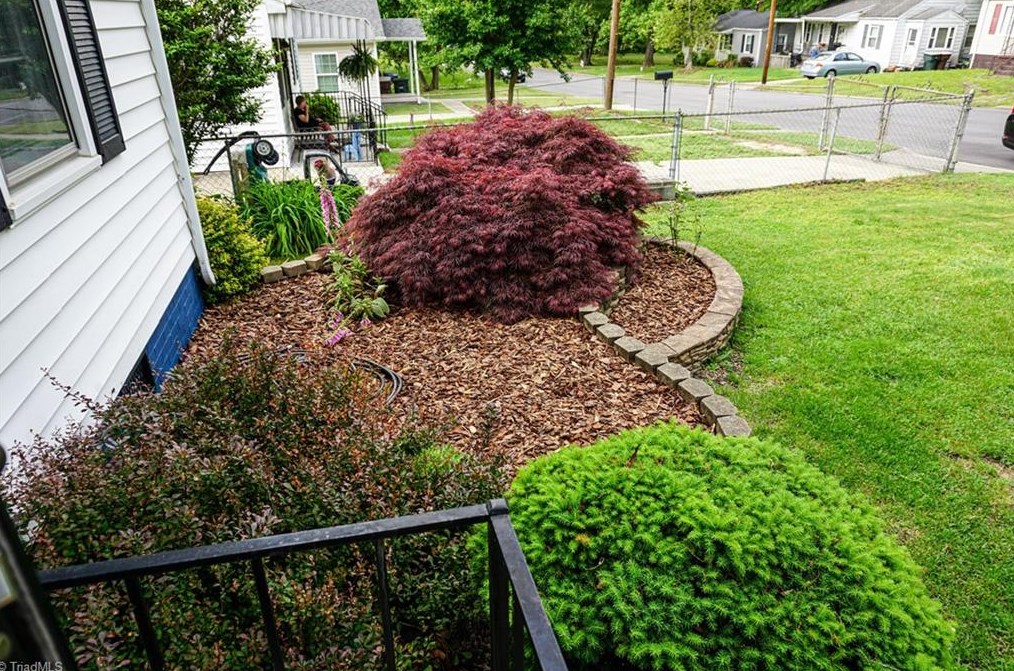 912 Portland St, Greensboro NC  27403-2939 exterior