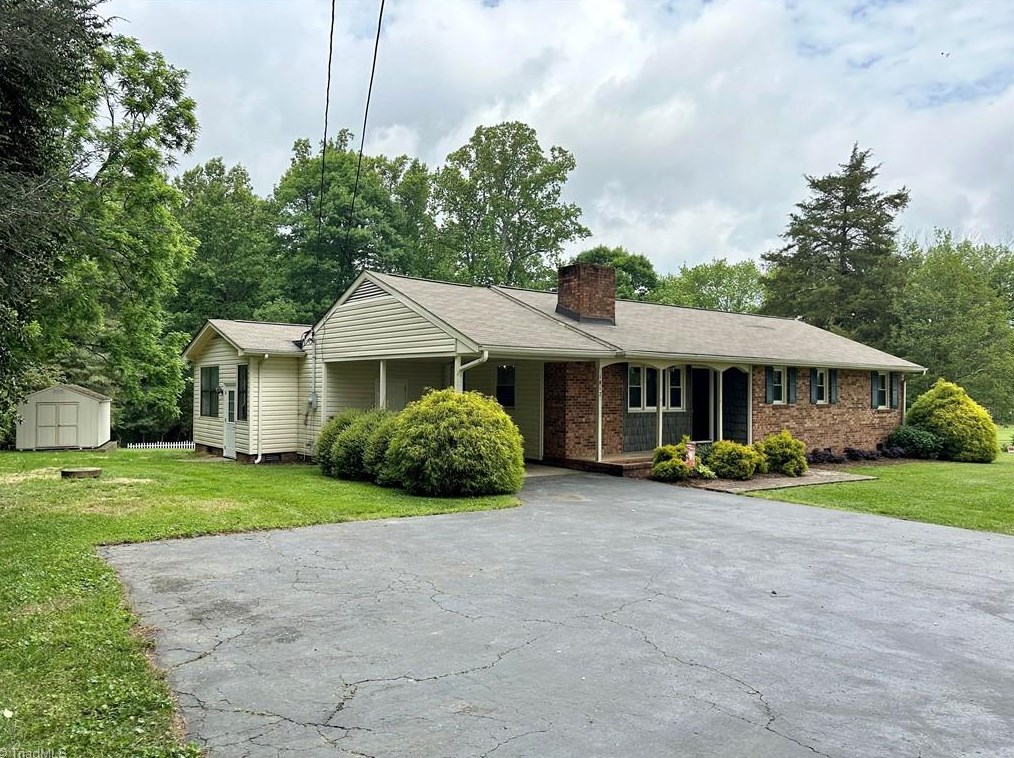 1817 Oak Ridge Rd, Oak Ridge, NC 27310