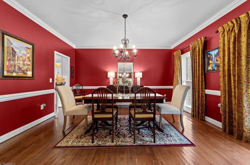 3705 Middlebury Way, Greensboro NC 27410-8692 exterior