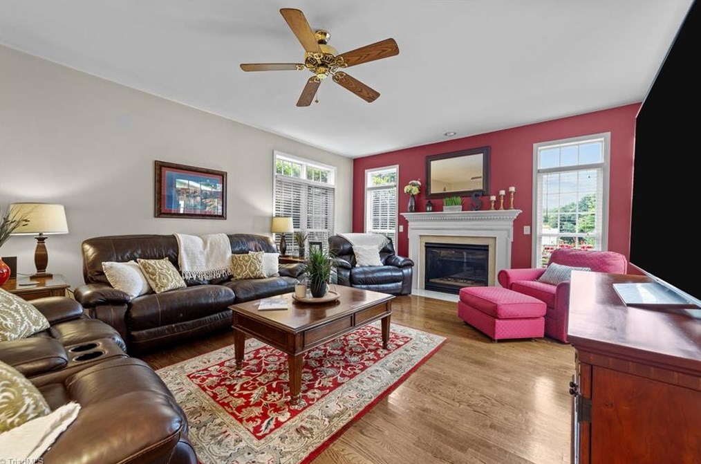 3705 Middlebury Way, Greensboro NC 27410-8692 exterior