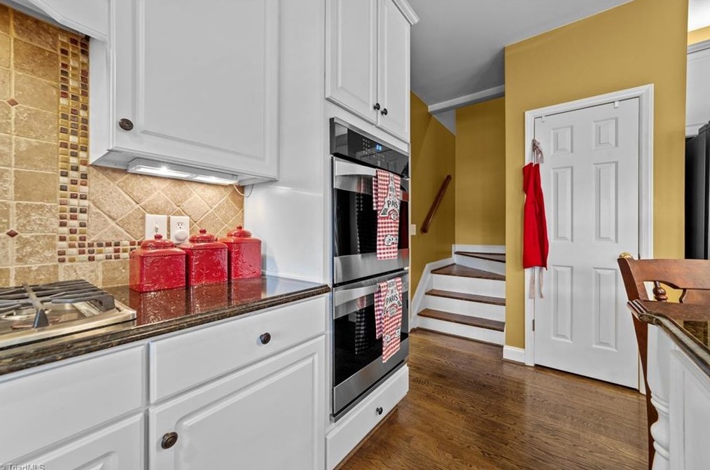 3705 Middlebury Way, Greensboro NC 27410-8692 exterior