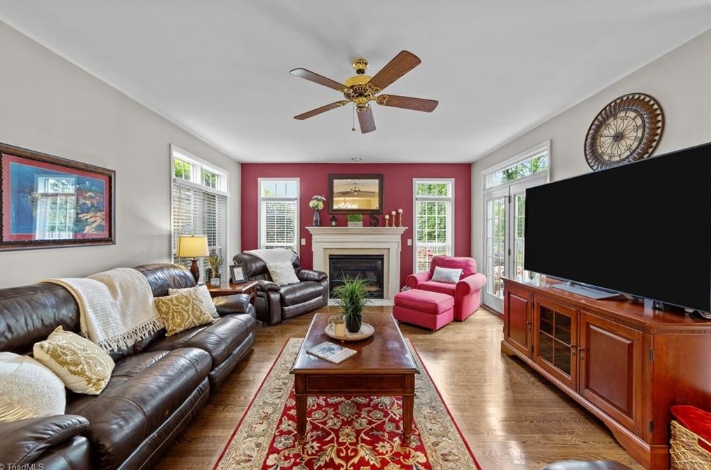 3705 Middlebury Way, Greensboro NC 27410-8692 exterior