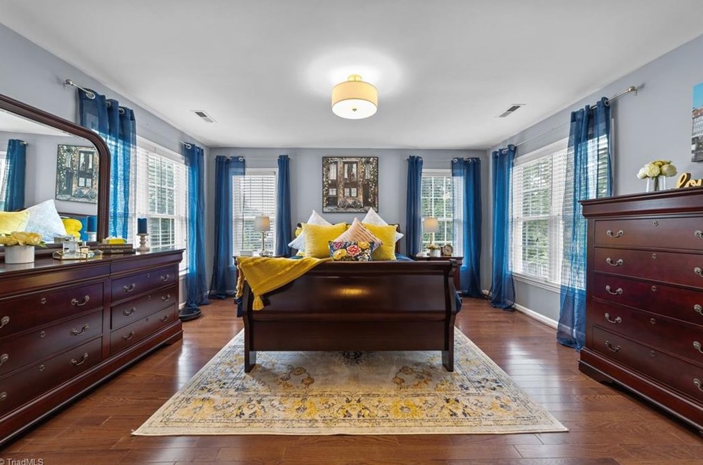 3705 Middlebury Way, Greensboro NC 27410-8692 exterior