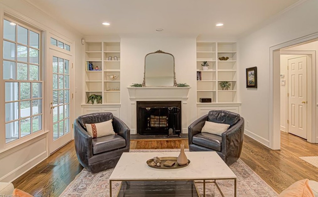 2006 Reynolda Rd, Winston Salem NC  27106-5112 exterior