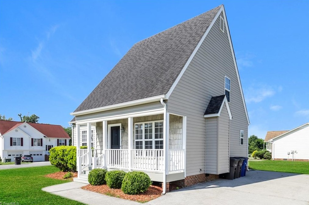 155 Hogan Ln, Winston Salem, NC 27127-8821
