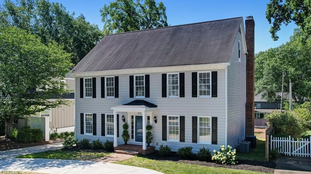 609 Chancery Pl, Greensboro, NC 27408